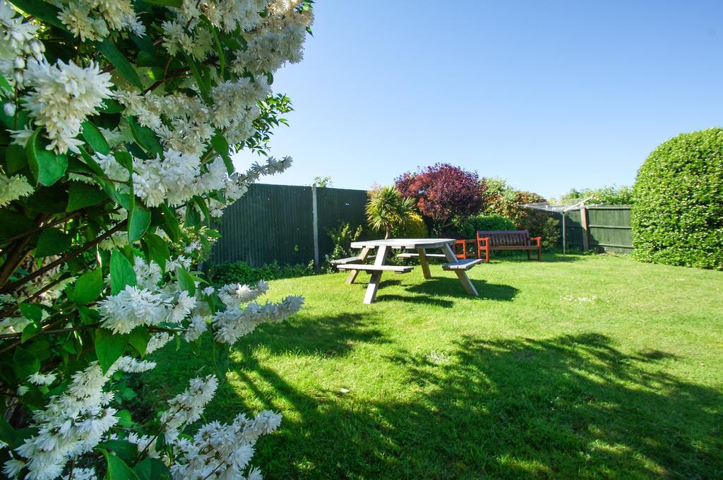 Dean Court Garden - Parking - By Brighton Holiday Lets Dış mekan fotoğraf
